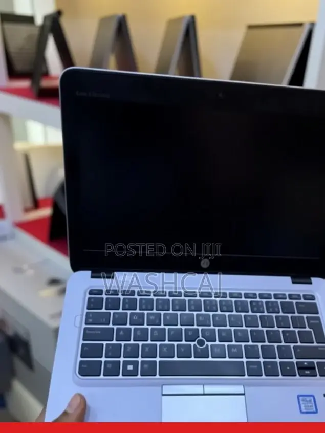 New Laptop HP EliteBook 820 G3 256GB Intel Core i5 SSD 256GB
