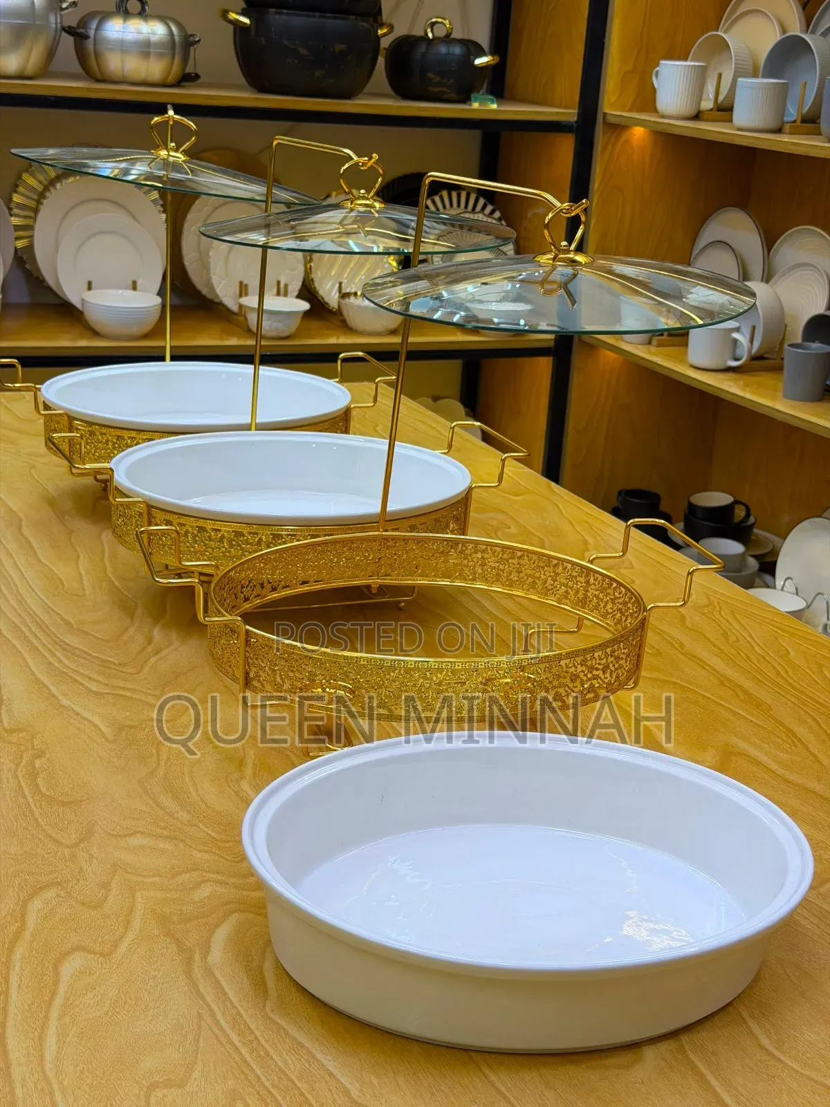 Luxury Round Serving Set