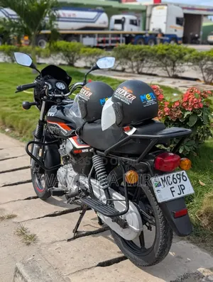 New TVS HLX 125 2026 Black