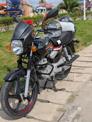New TVS HLX 125 2026 Black