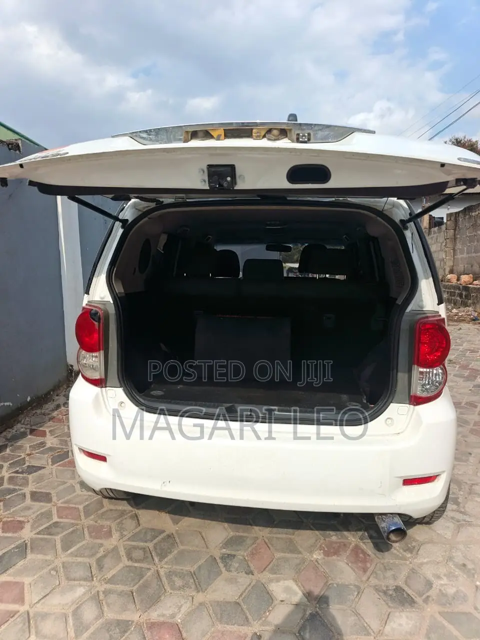 Toyota Rumion 1.5 FWD 2023 White