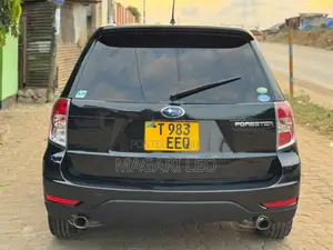 Subaru Forester 2010 Black