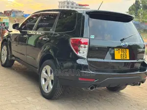 Subaru Forester 2010 Black