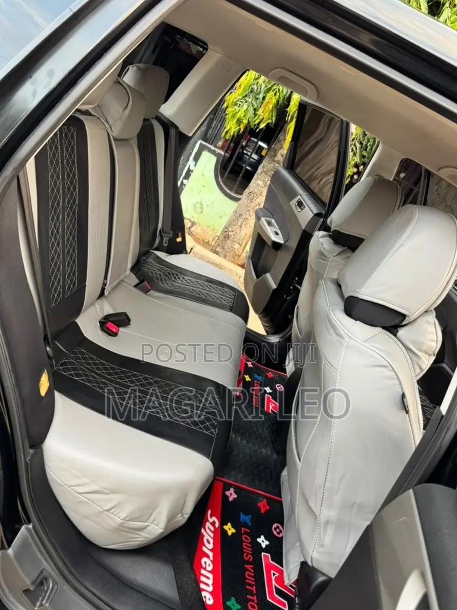 Subaru Forester 2010 Black
