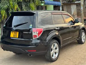 Subaru Forester 2010 Black