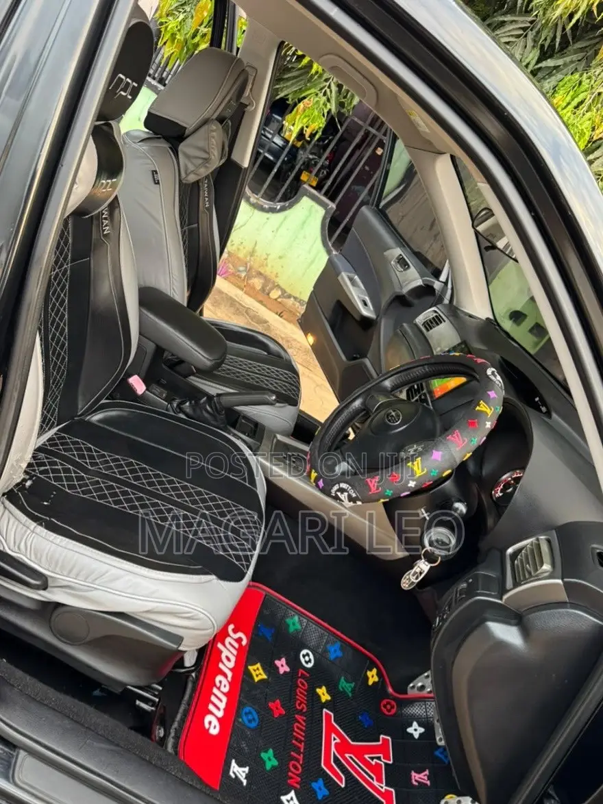 Subaru Forester 2010 Black