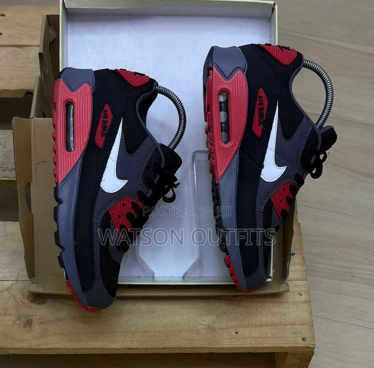5 Colours Airmax Original Men's Leather Shoes or Footwears