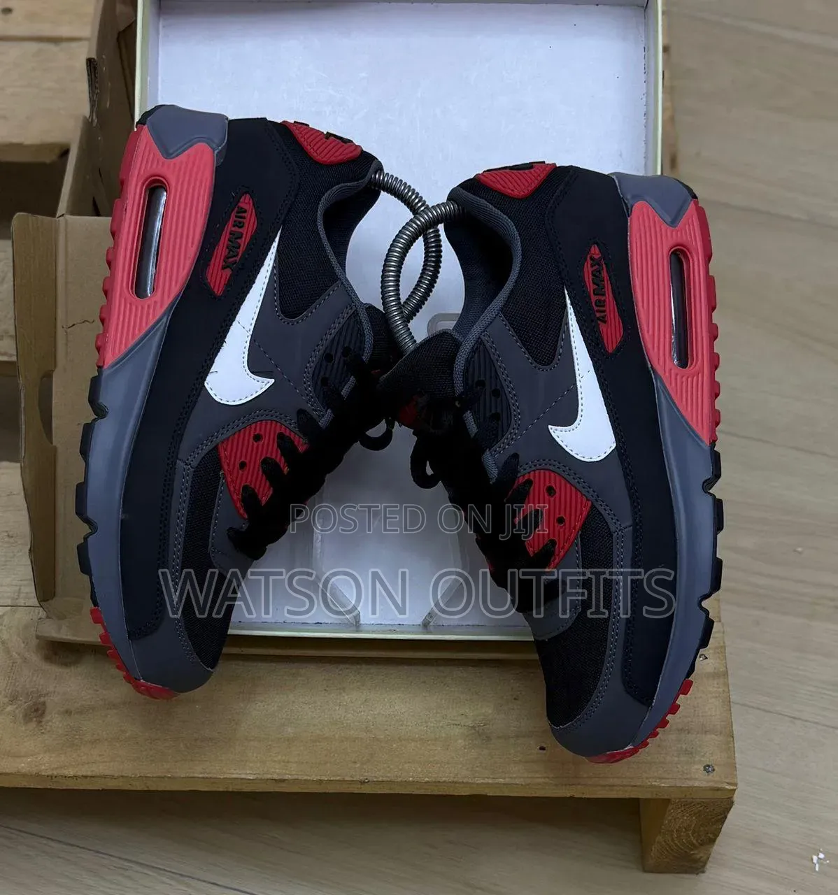 5 Colours Airmax Original Men's Leather Shoes or Footwears
