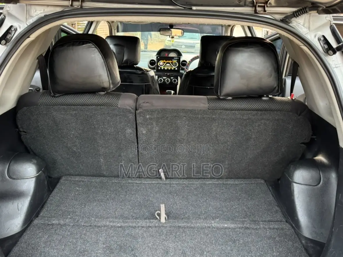 Toyota IST 2005 Gray