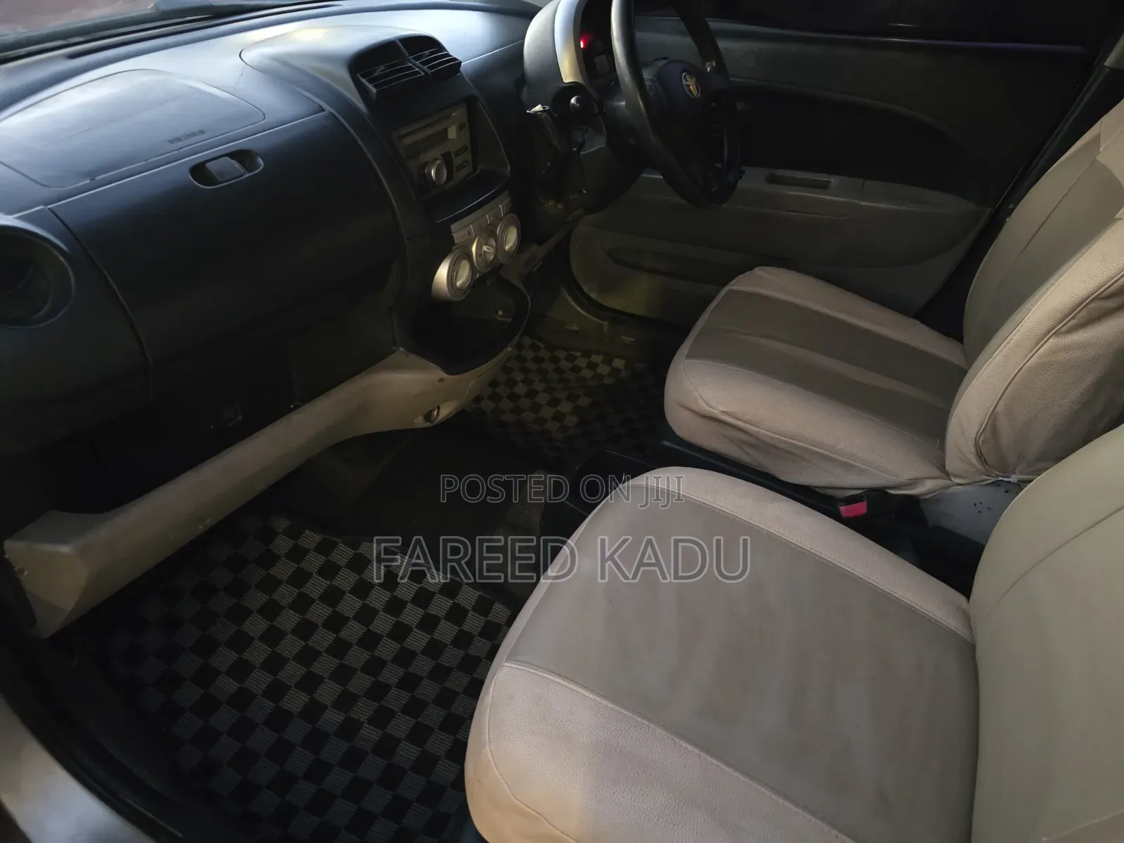 Toyota Passo 2007 Silver