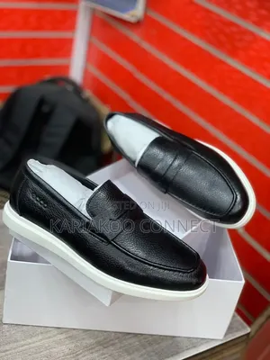 Simple Elite Shoe's
