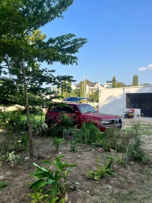 Toyota Land Cruiser 1995 Red