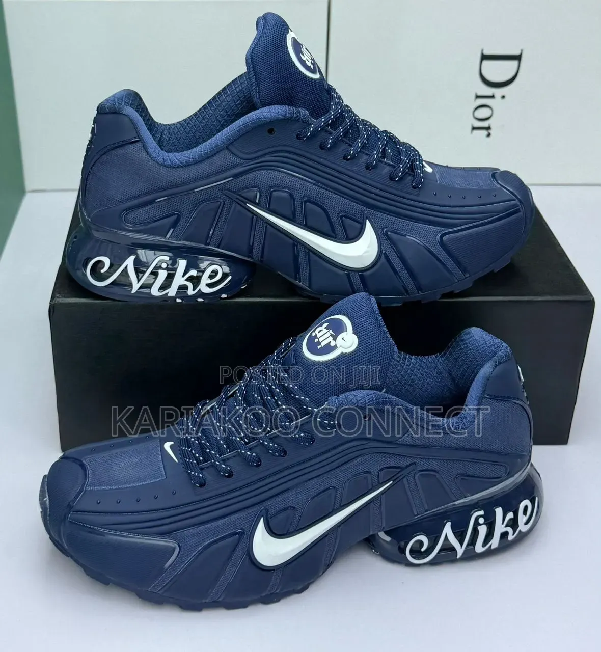 Amazing Signature Nike