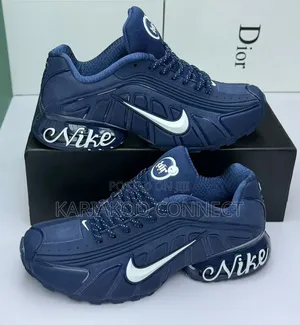 Amazing Signature Nike