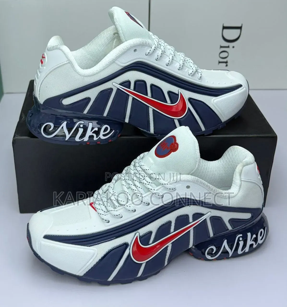 Amazing Signature Nike