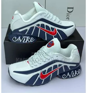Amazing Signature Nike