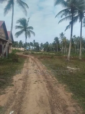 Viwanja Vinauzwa Mwera Zanzibar