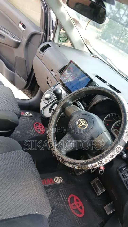 Toyota Wish 2006 Black