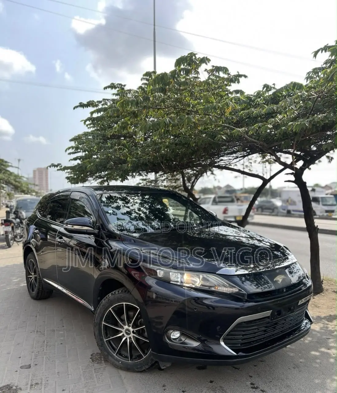 Toyota Harrier 2014 Blue