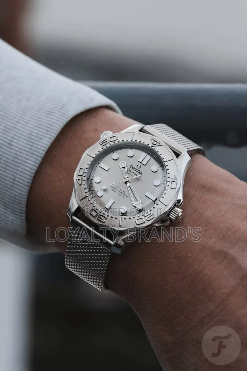 Omega
James Bond
Quarts