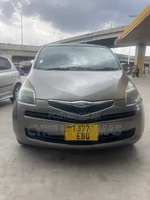 Toyota Ractis 2006 Gray