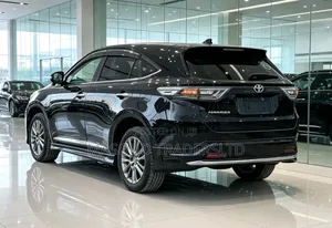 Toyota Harrier 2015