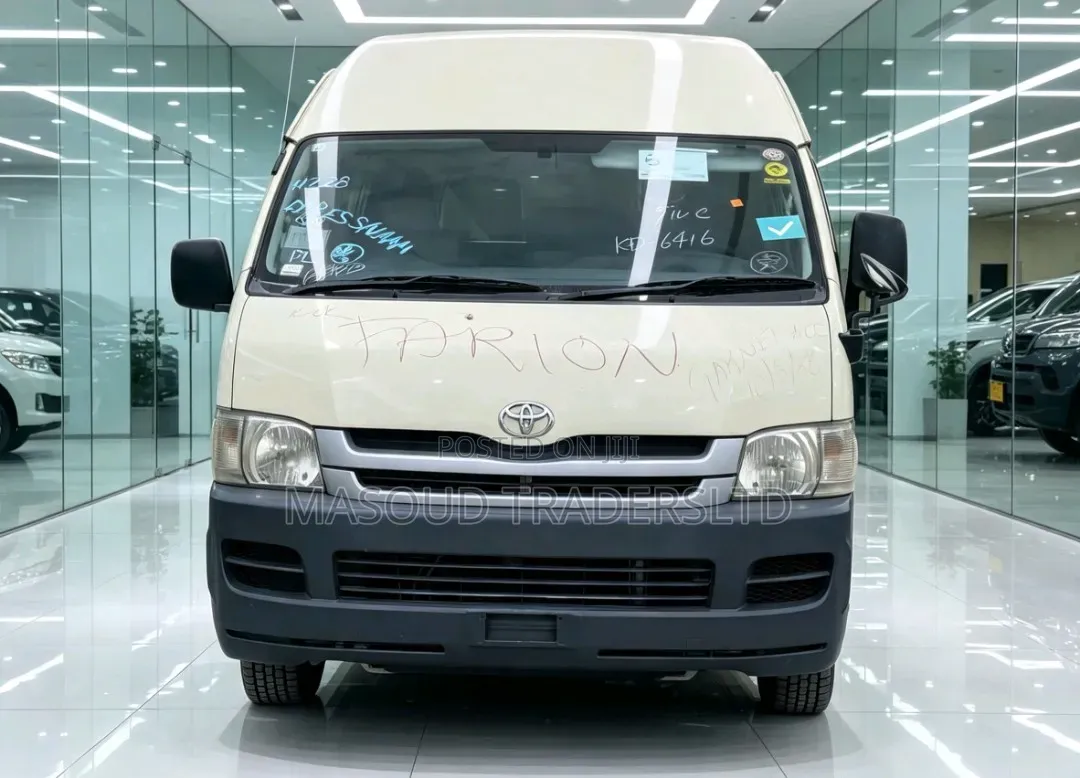 Toyota Quantum 2012