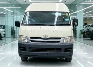 Toyota Quantum 2012