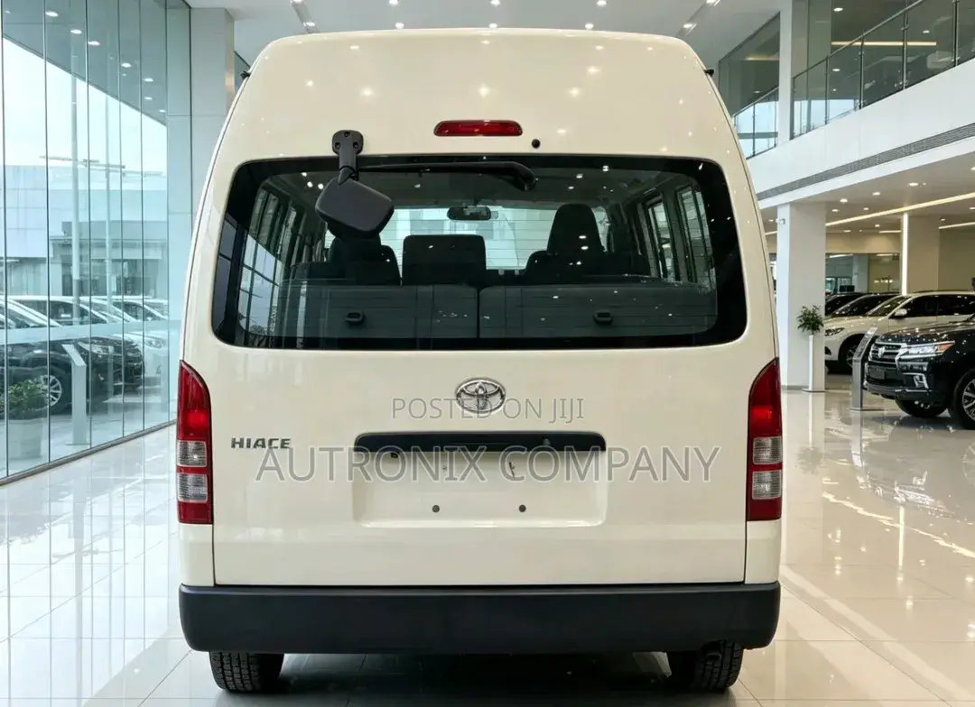 Toyota Quantum 2012