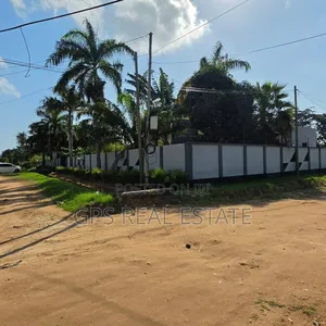 4bdrm House in Madale Mivumoni, Kinondoni for sale