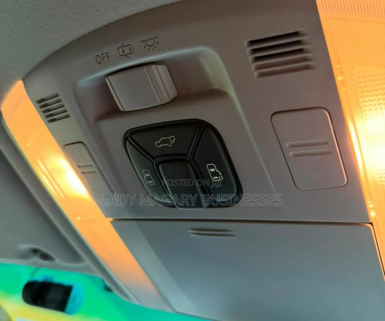 Toyota Vellfire V 2.4 4WD 7-Seater 2011 White