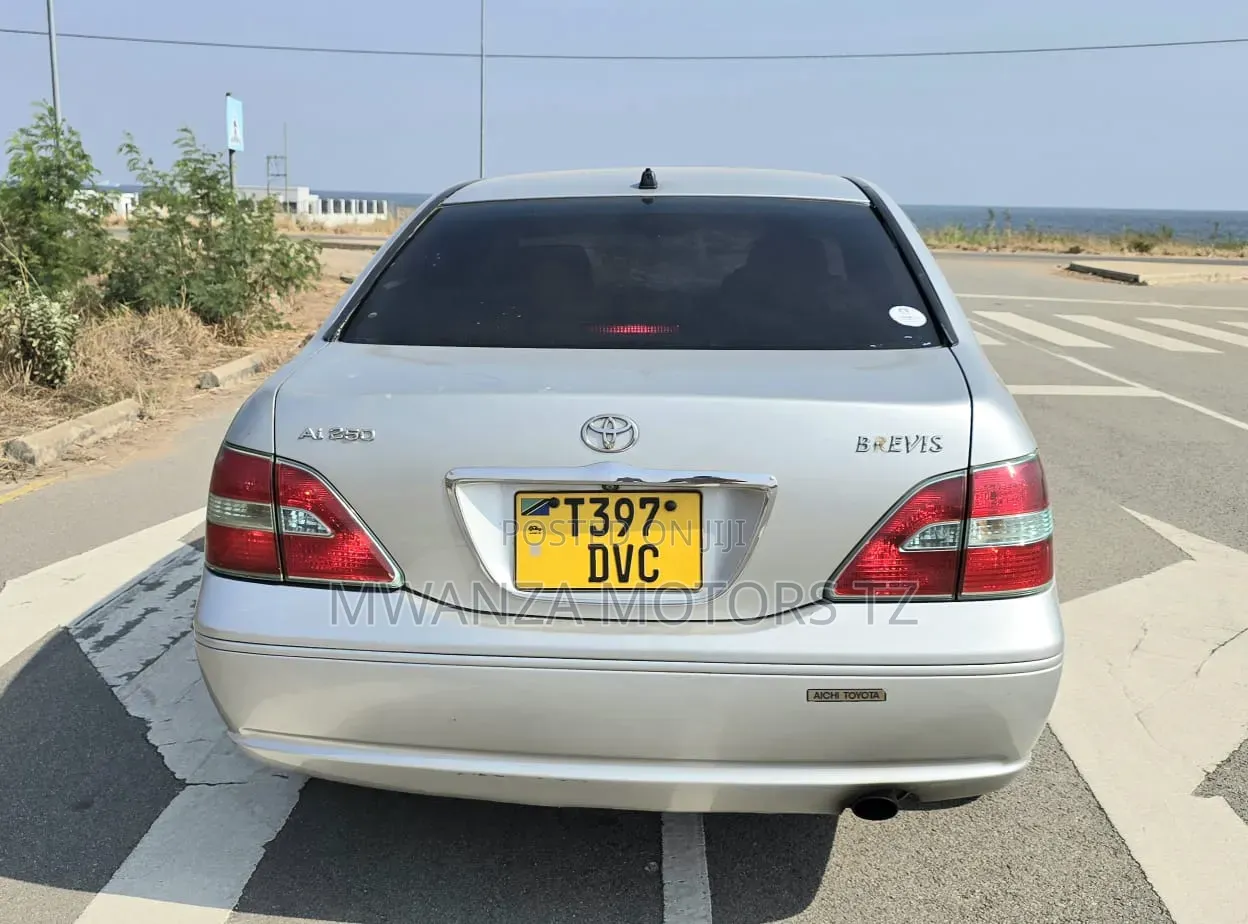 Toyota Brevis 2003 Silver