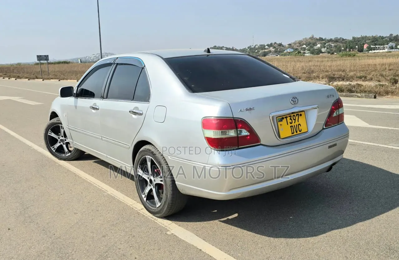Toyota Brevis 2003 Silver