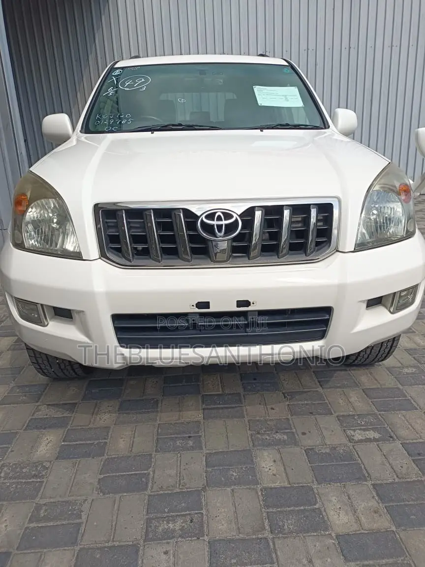 Toyota Land Cruiser Prado 2006 White