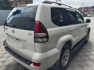Toyota Land Cruiser Prado 2006 White