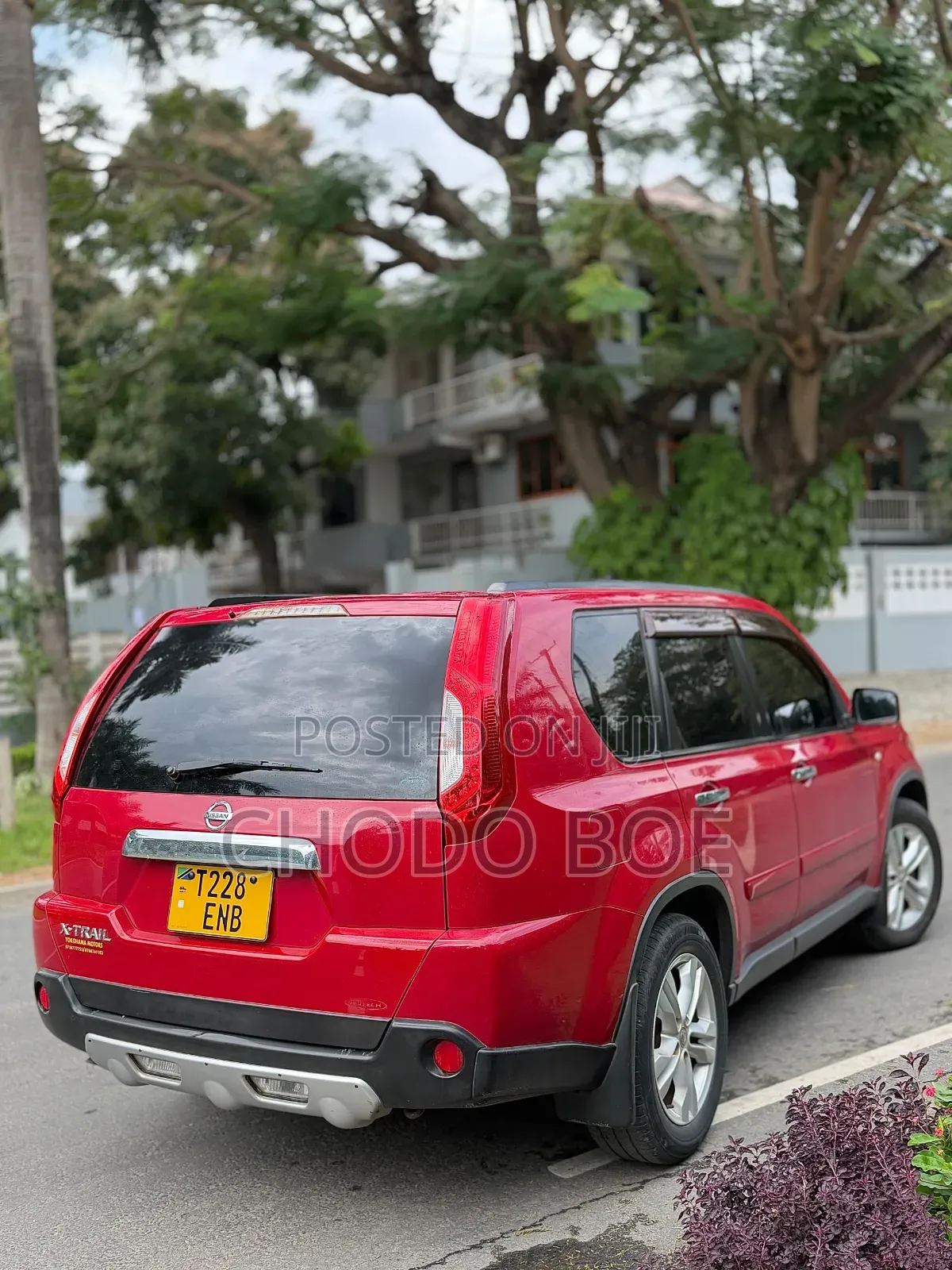 Nissan X-Trail 2012 Red