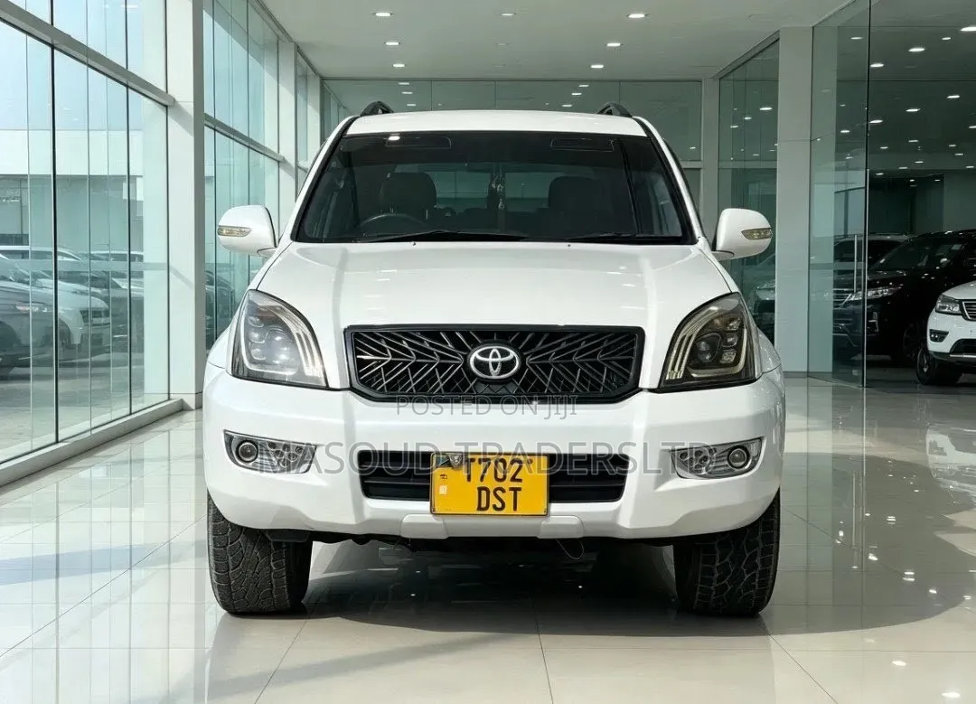 Toyota Land Cruiser Prado 2008 White