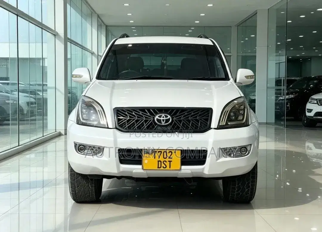 Toyota Land Cruiser Prado 2008 White