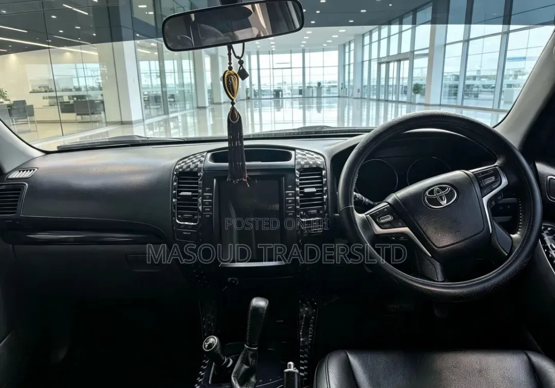 Toyota Land Cruiser Prado 2008 White