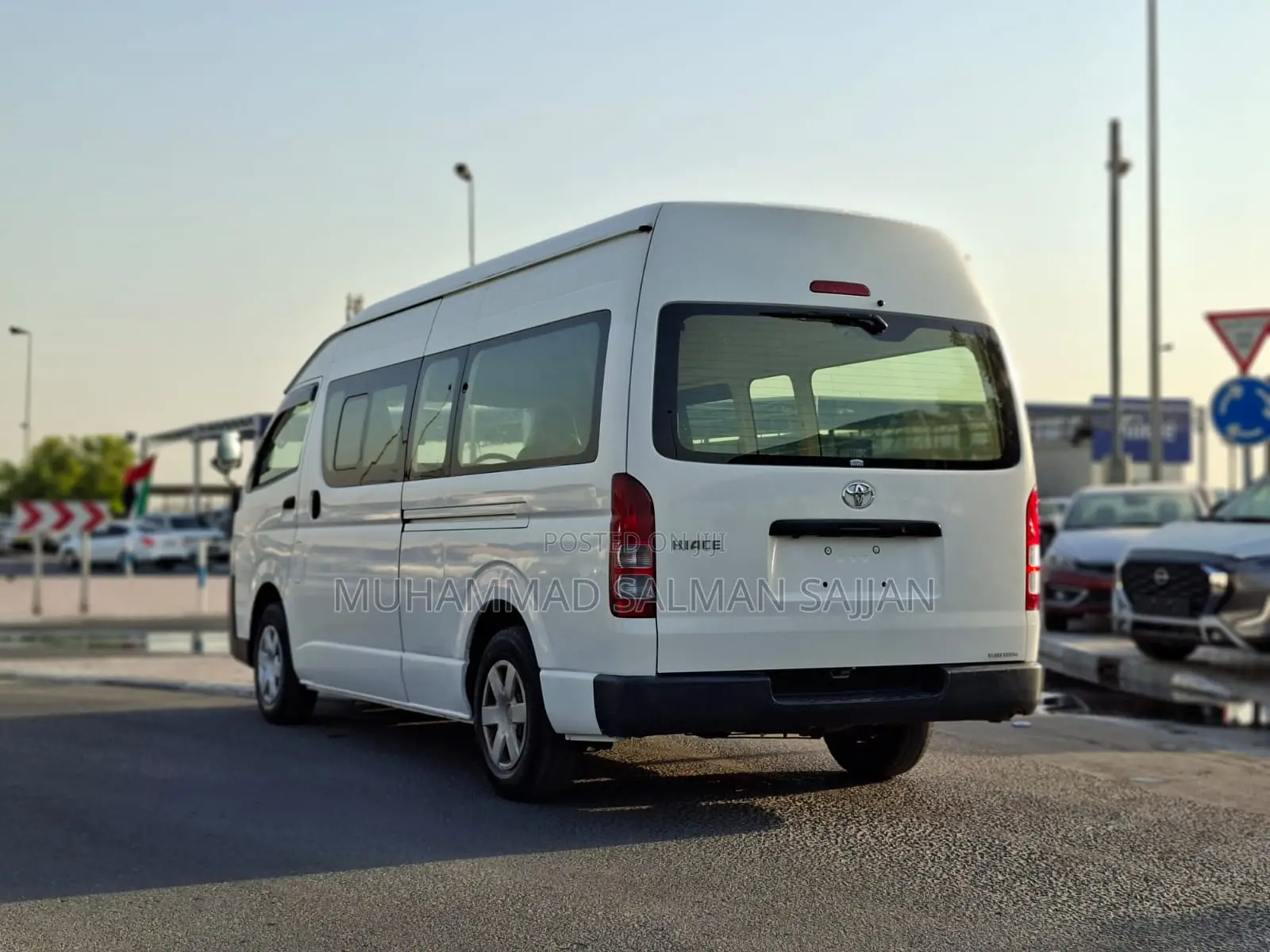 Toyota HiAce 2015 White