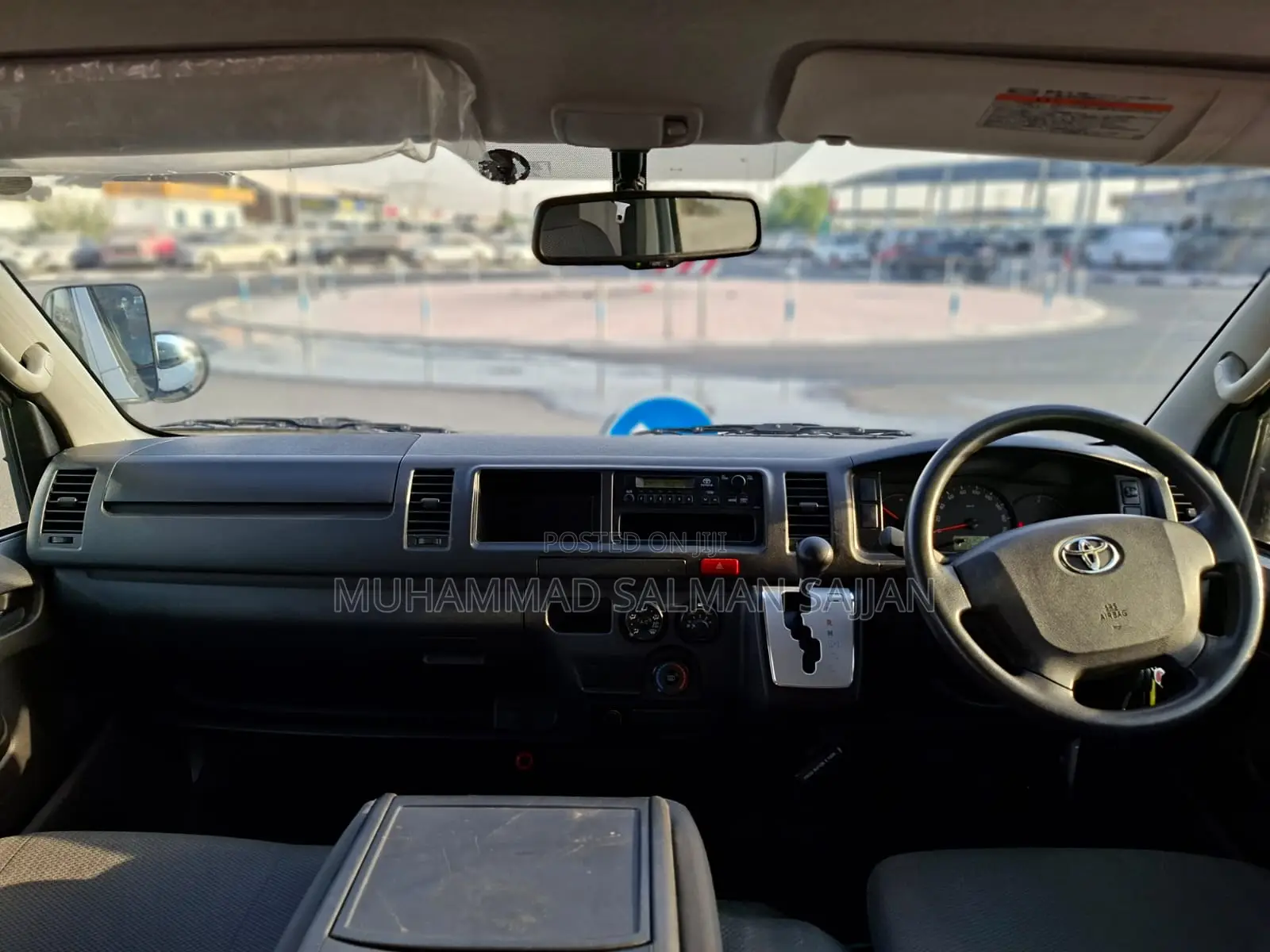 Toyota HiAce 2015 White