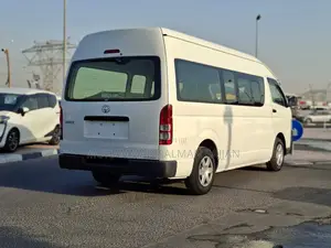 Toyota HiAce 2015 White
