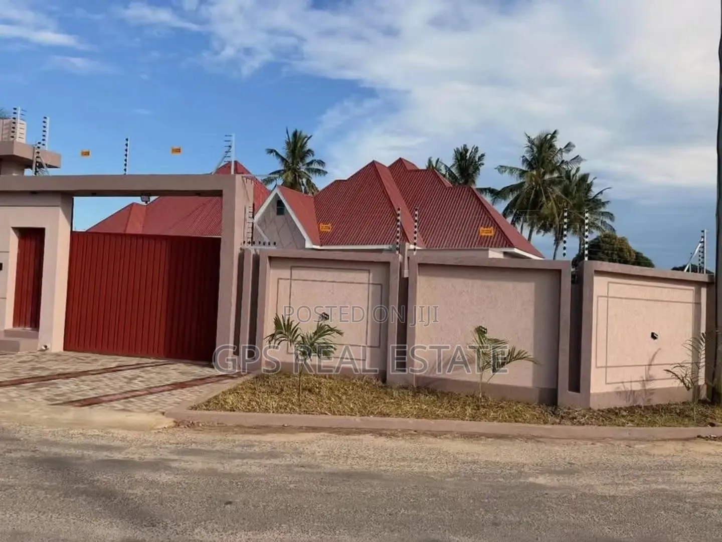4bdrm House in Boko, Kinondoni for sale