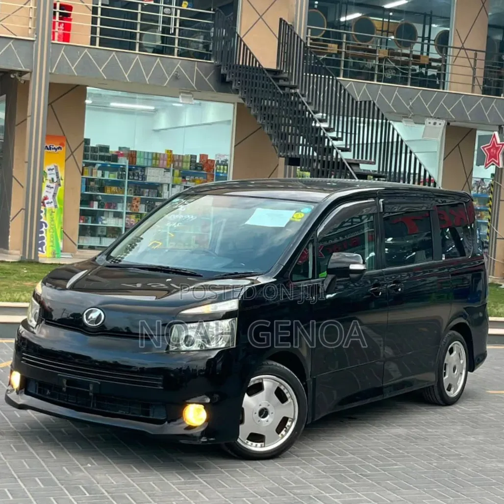 Toyota Voxy 2009 Black