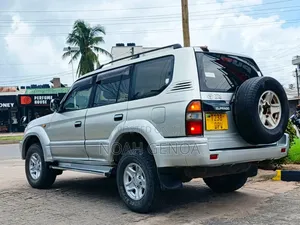 Toyota Land Cruiser Prado 2000 Silver