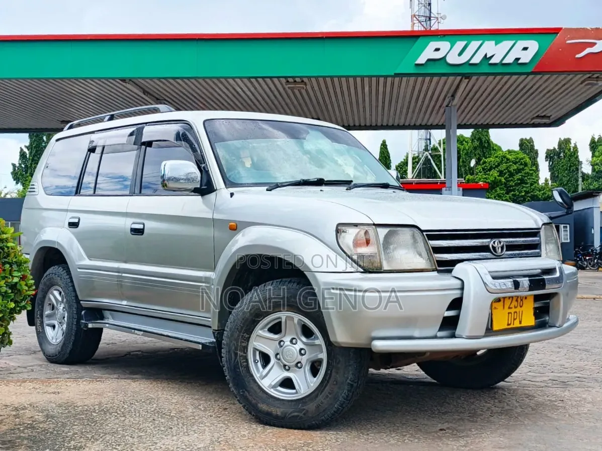 Toyota Land Cruiser Prado 2000 Silver