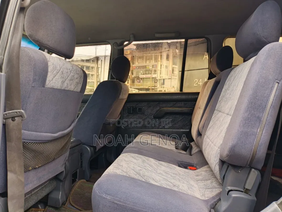 Toyota Land Cruiser Prado 2000 Silver