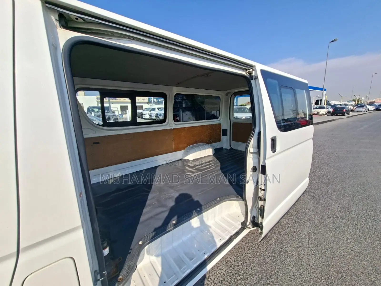 Toyota HiAce 2018 White