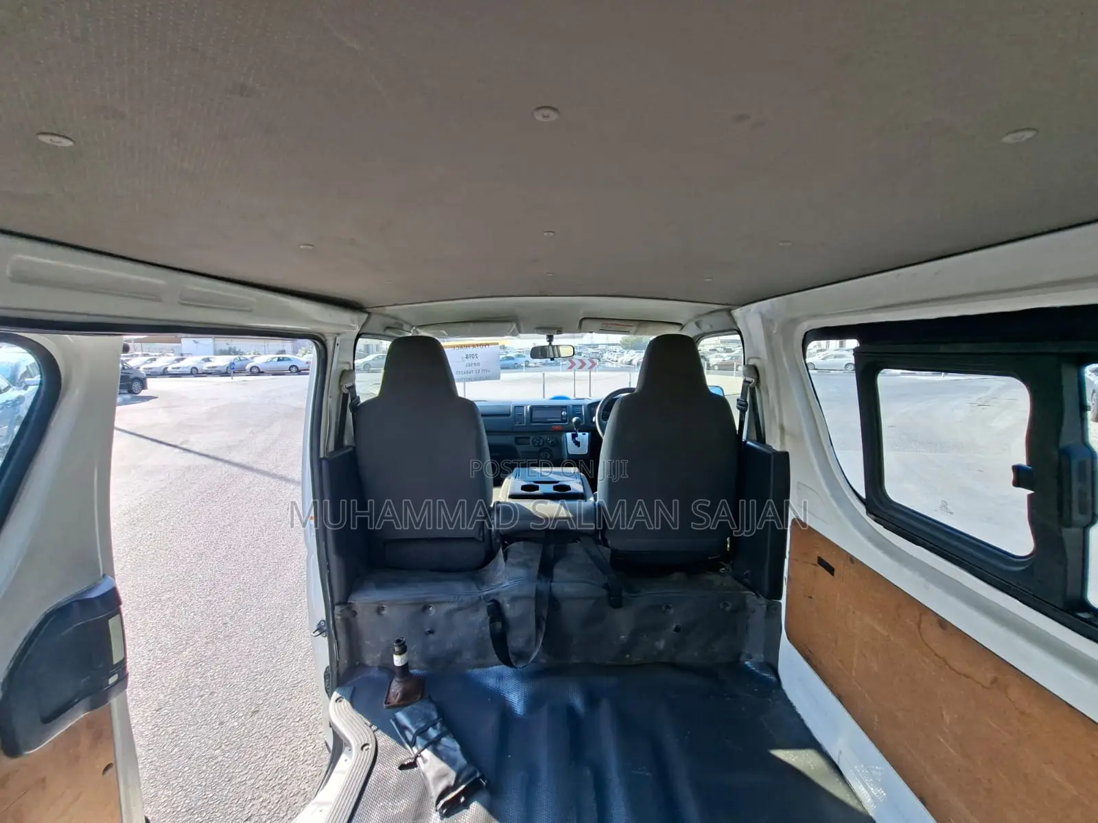 Toyota HiAce 2018 White