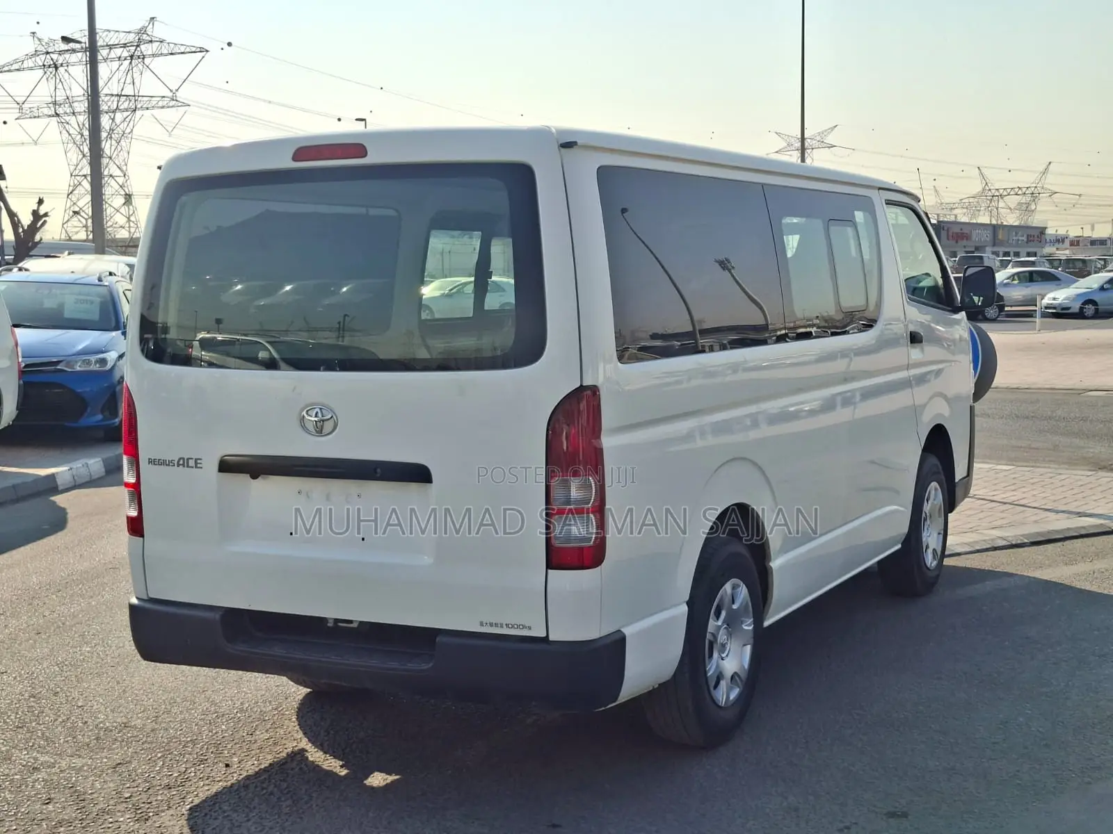 Toyota HiAce 2018 White